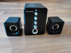 00红九牛淘宝新科电脑小音箱,型号hc807,实