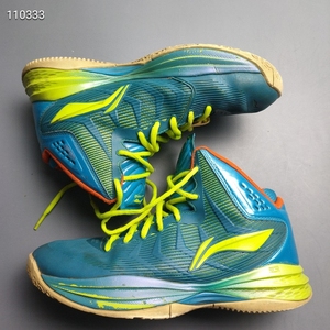 000人付款淘宝43码李宁云缓震cba战靴恶魔雪碧配色中