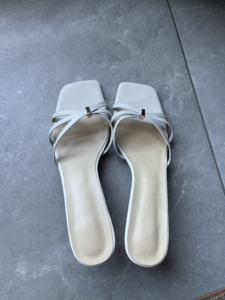 闲置高跟凉鞋,130包邮