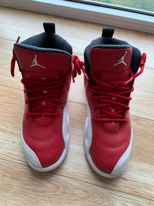 nike 乔丹 aj12 女鞋 红白 35码