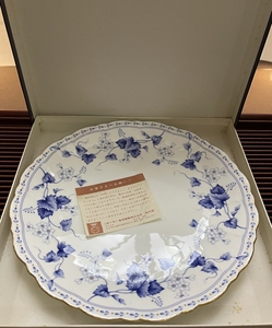 日本回流,鸣海narumi高端骨瓷系列青花葡萄藤花纹大盘,西