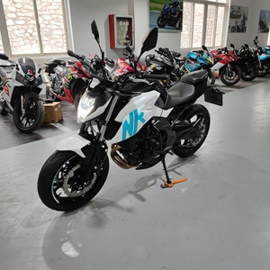 21年21款春风nk400机车摩托车街车,6000公里嘎嘎新