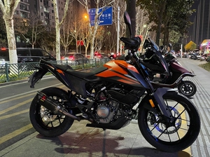 21年ktm390adv 底座版830座高 8000公里不到