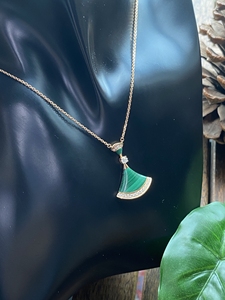 宝格丽小扇子项链绿色