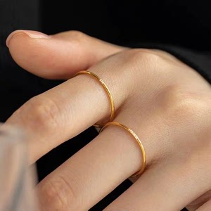不掉色钛钢戒指女潮轻奢小众设计感极细三颗小钻精致食指关节尾戒