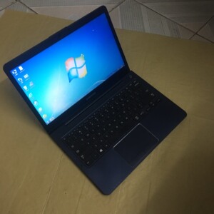 三星535u3c,超薄13.3寸笔记本,全金属机身.amd