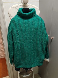 粗线棒针毛衣圣诞绿，无开线，不掉色，全新没穿过。#高领毛衣