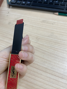 ysl方管口红情人节限定鳄鱼皮114枣泥红棕 仅试色 有包装