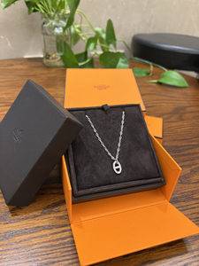 爱马仕猪鼻子白金钻石项链