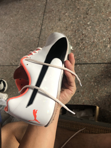 彪马s10钉鞋,穿了5次,42码,买大了很新跟全新没区别