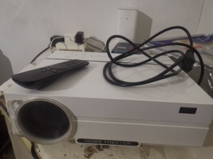 光米t60a真1080人p高清投影仪