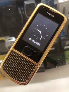 诺基亚8800e黄金版,国产机器,移动卡插卡就用,功能全部正