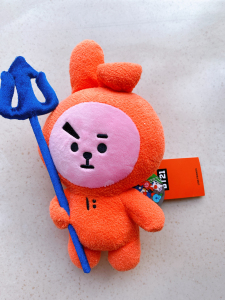 防弹少年团 田柾国 18万圣节 bt21 cooky玩偶