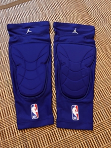 nike nba jordan黄蜂队gi球员版护膝护腿