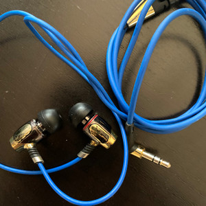 老爵士耳机 魔声 monster 关联金涡轮铜涡轮