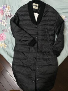 安素尚,轻薄中长款羽绒服,全新m码,90绒,面料很有特点