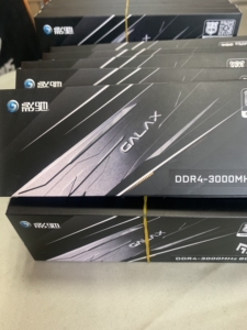 影驰8g 3000金属大师内存条  特价 有需要的速度来