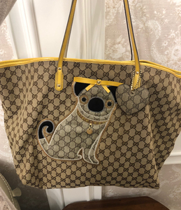 tb956072216淘宝古驰gucci女士小狗 卡包 钱包,徽章刺绣高价款狗狗