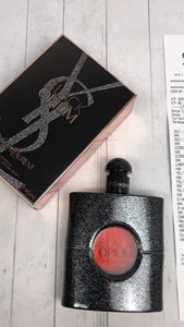 圣罗兰黑乌鸦香水90ML，朋友送的全新未拆封，闲置出售，本人
