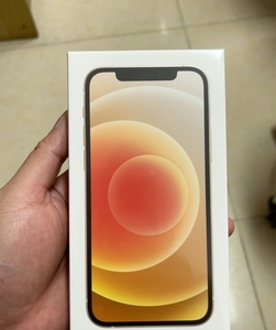 苹果12白色258g全新未拆封未激活.自己刚买的安卓手机,然