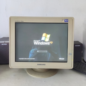 三星大屁股纯平显示器 crt老式台式电脑显示屏15.2英寸复