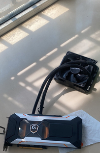 a2015123340淘宝技嘉1080ti大雕11g一体式水冷水之力 原箱说全0人