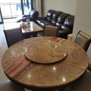 转让:九成新红龙玉大理石餐桌 茶几 电视柜 刘德华代言的芝华