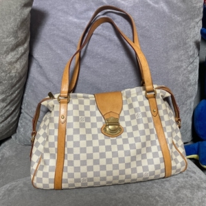 lv/路易威登白棋盘单肩包大包女包 购于香港 正品