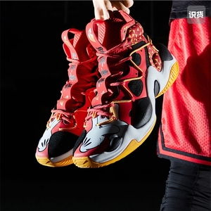 李宁 空袭6 米老鼠联名 43恭喜发财 鞋后跟有路略微磨损不