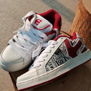 全新ks 现货秒发 国产牛货 全新ks滑板鞋 面包鞋37码