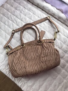 coach女包 麦迪逊褶皱包 百联奥特莱斯购买 可单肩可手拎