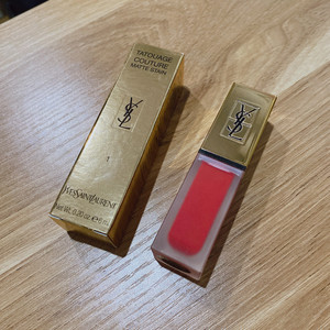 ysl哑光唇釉01号广州机场免税店购入