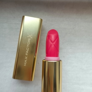 蜜丝佛陀口红.色号827.九成新