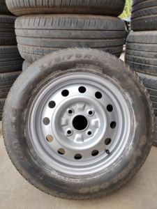 五菱荣光玲珑轮胎