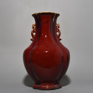 清雍正祭红釉海棠式双耳瓶43*25厘米