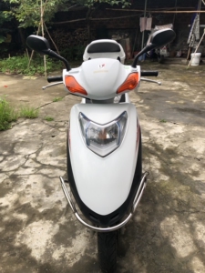 钱江125踏板摩托车 :国四电喷;2020年5月份购买;当时
