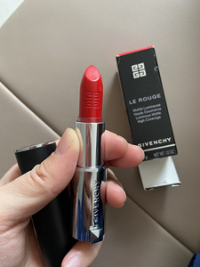 全新正品纪梵希口红325圣水红