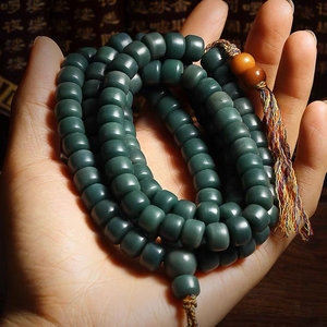 帝王绿深绿色菩提根原生态天然阴皮绿色菩提子根佛珠108颗白玉