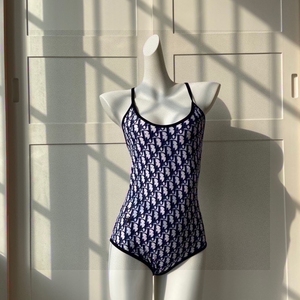 迪奥dior早春出的新款老花泳衣