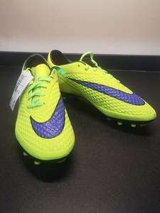 nike足球鞋耐克毒蜂一中端ag,稀有配色,九九成新.jp2