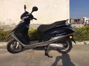 二手摩托车,踏板车,女装车本田睿御六代电喷踏板 正品五羊本田