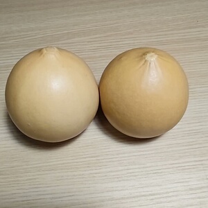 一对健身球葫芦,拿在手里刚刚好,喜欢的拿走吧.一对大价格.