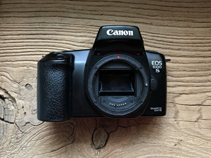 佳能eos1000s 胶片单反相机机身