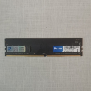 三星德乐ddr4,8g内存条,2400hz ,9成新,一直闲