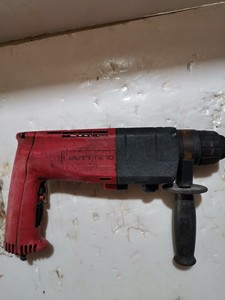 二手喜利得te10冲击钻,货场回来的货,电压标着220v,没