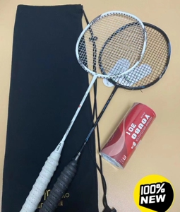 (个人转让)全新一手尤尼克斯羽毛球拍 vtzf2黑白色25磅