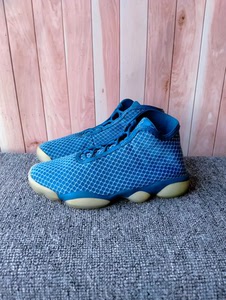 aj13未来编织篮球鞋,42码
