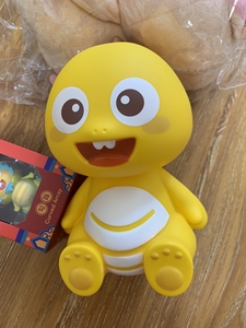 vipkid dino小恐龙存钱罐,全新未使用.