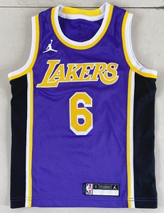 nba耐克sw洛杉矶湖人队詹姆斯紫色客场6号球衣,成色近新