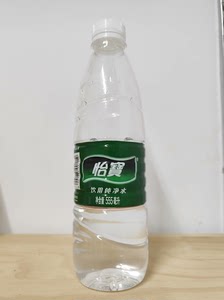 怡宝饮用纯净水，剩余200ml。